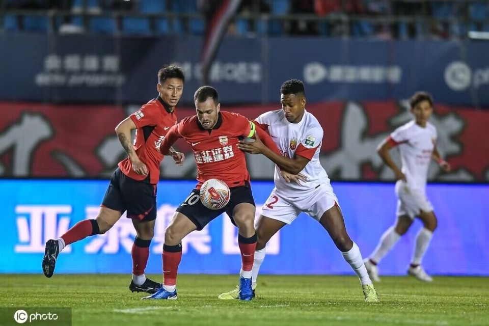 AYX SPORTS-风云突变波士顿凯尔特人今夜队长鼓劲，亚冠版图或变，目标明确，更衣室氛围转暖的简单介绍